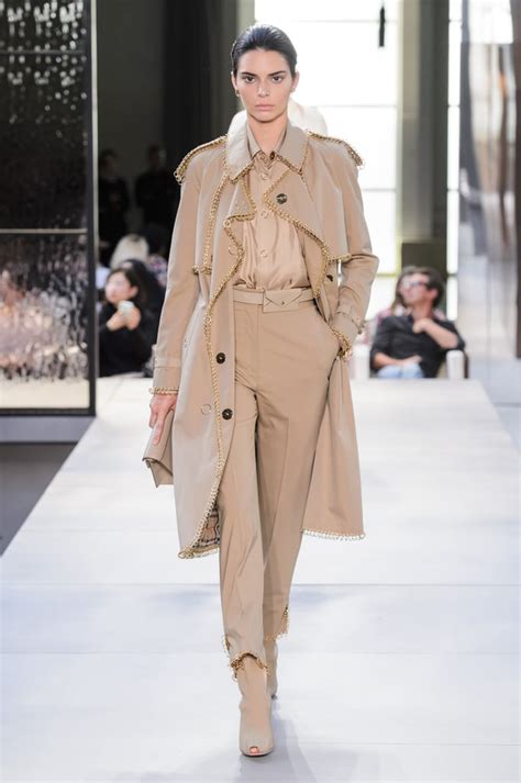 burberry 2019 spring sale|burberry runway collection.